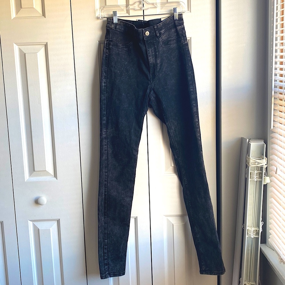NWT H&M Black washed skinny jeans/jeggings